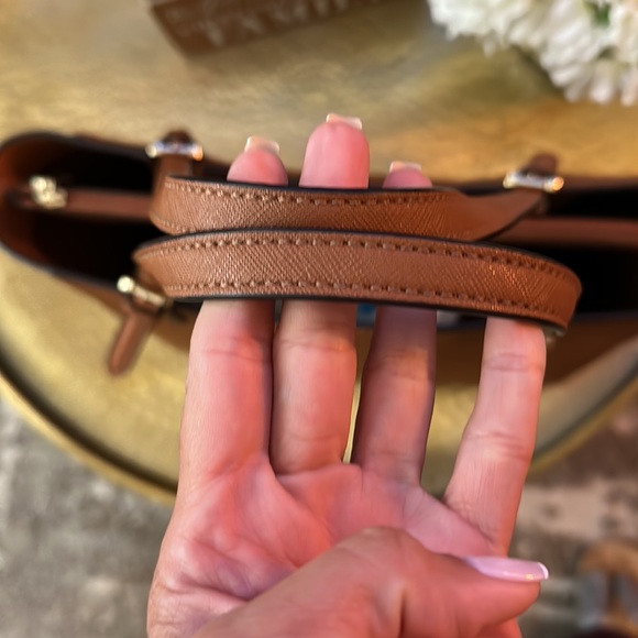 Tory Burch Tote - Picture 6 of 9